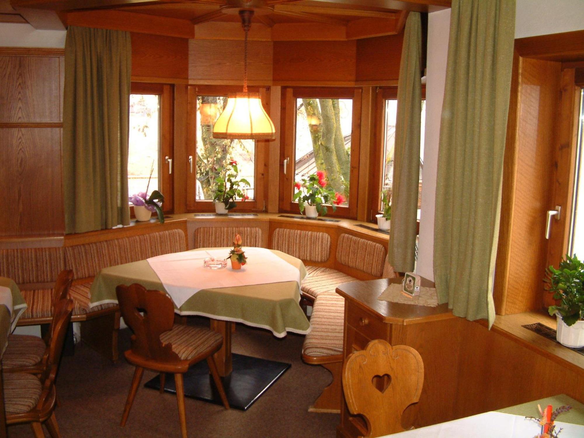 Garni Mathonerhof Hotel อิสชเกิล ภายนอก รูปภาพ